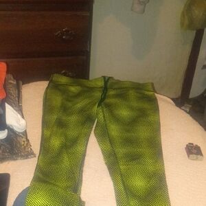 Xersion Green and Black Patterned Leggings